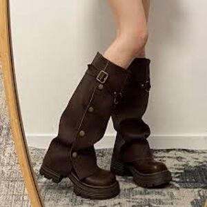 New no tags women’s brown chunky boots sz 8/250